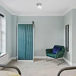 Lovely 4 Bedroom House In Central York - Sleeps 10